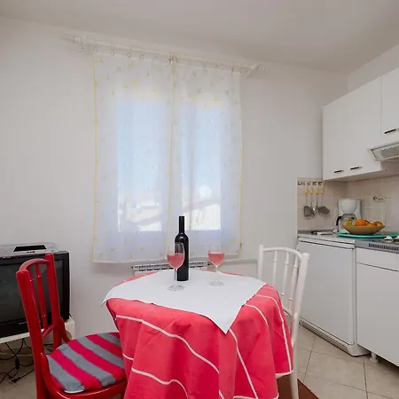 Apartment Milan Porec